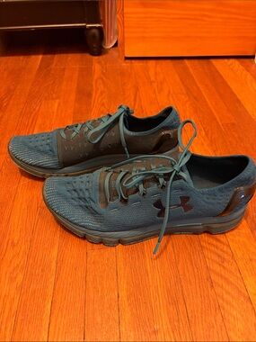 Under Armour Men's Teal Athletic Running Shoes
